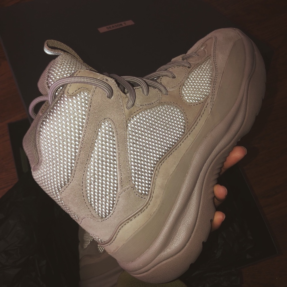 Yeezy Season 7 Desert Boot — Cinder — EU Size 41